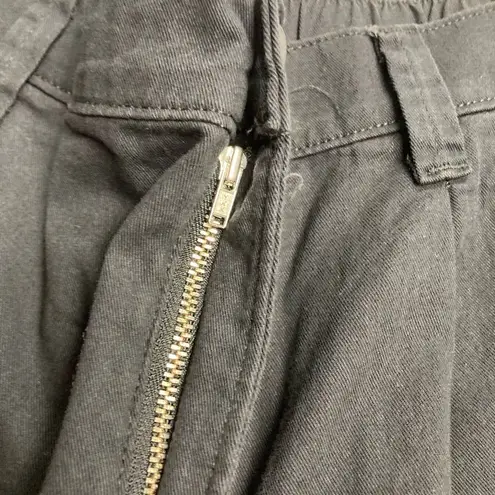 FREE ASSEMBLY Women’s Black Cuffed Pleated Shorts Size 20 New With Tags