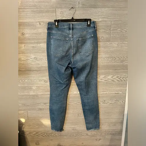 Gap  high rise true skinny size 10/30. Inseam 28” raw hem. Vintage v‎ style