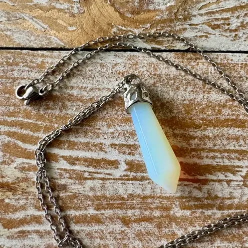 🫧Pendulum Opalite Pendant w/ Silver Chain🫧 White