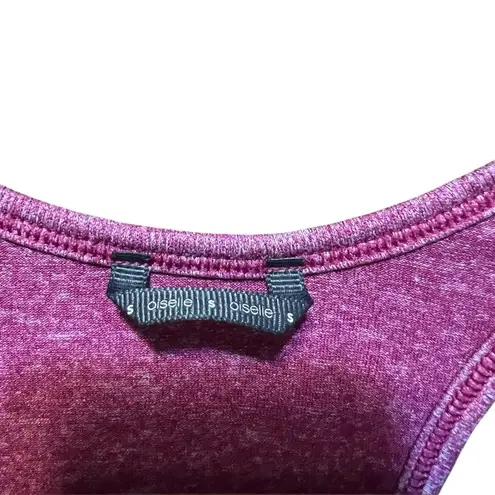 Oiselle Flyte Wings Out Tank Bird Fly Purple
Performance Running Top Size Small