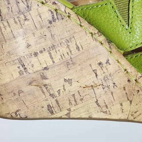b.o.c. Green Leather Cork Sole Wedge Sandals Size 9 Green Leather Wedges