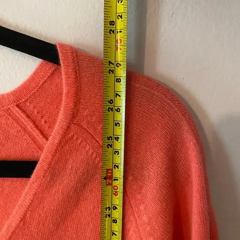 Kinross Cashmere Hot Pink V