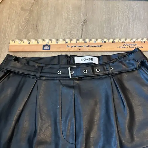 DO+BE Faux Leather Belted Black Tweed Shorts L High Waist Fringe Hem Biker Chic Size L