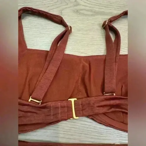 Athleta  Women’s Aqualuxe Rust Red Twist Swimsuit Size Bra 36B/C‎ Panties XS