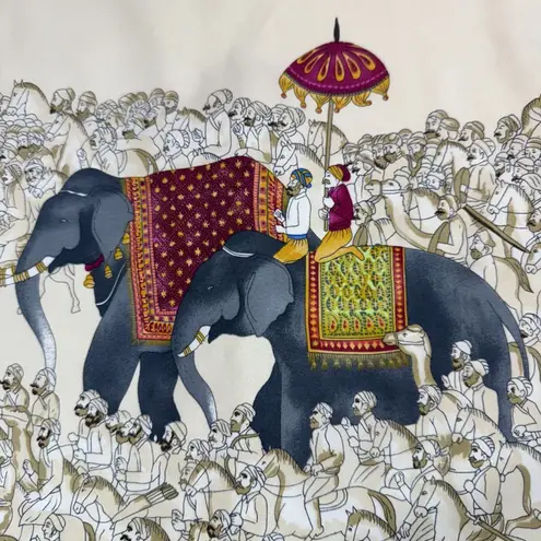 Vintage Emanuel Ungaro 100% Silk Vest Indian Elephant Motif Women's 8 Buttons Black