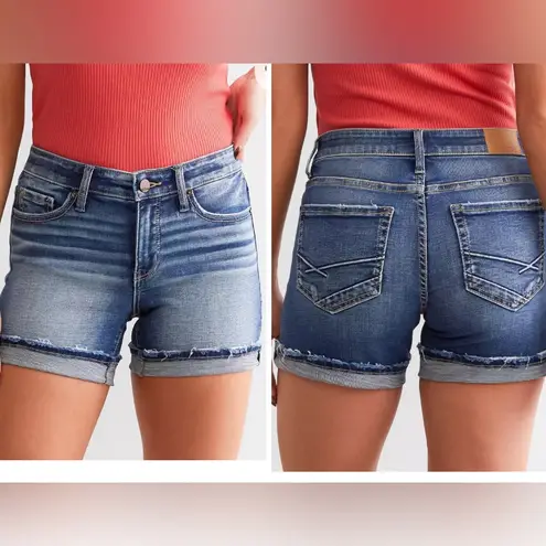 BKE Payton Stretch Cuffed Denim Jean Shorts Women’s 26 Distressed