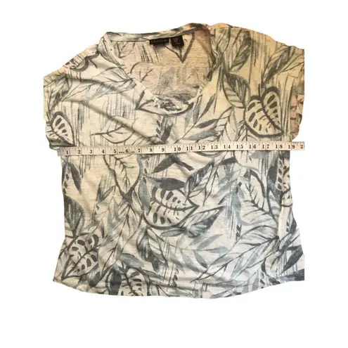 Tahari Tropical Palm tree print white and light Green 100% linen relaxed fit Off