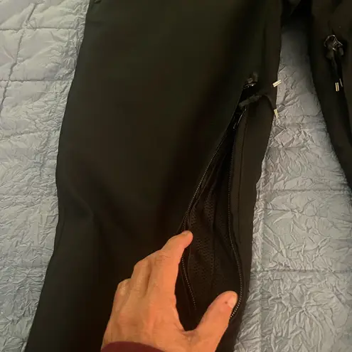 Holden Black Flare Snow Ski Pants. Women’s Small