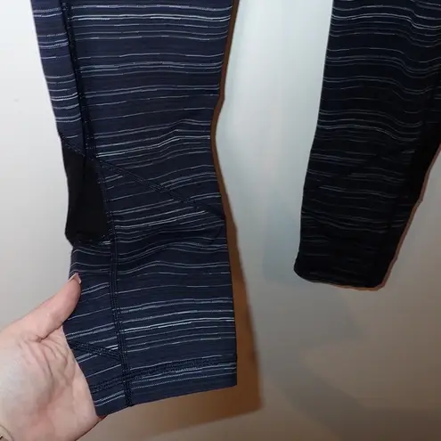 Lululemon  Pace Rival Crop *22" Cyber Stripe Naval Blue Black / Black size 8