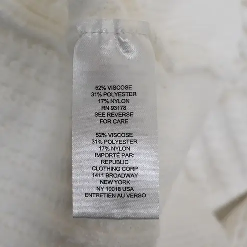 T Tahari Womens 2X Crewneck Cable Knit Pullover Sweater in Snow Globe White NEW