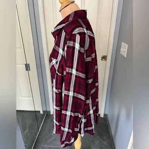 Torrid  Lizzie Burgundy Plaid Button Up Shirt‎