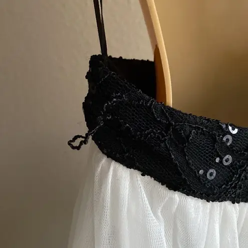 Windsor Long white tulle skirt. Size 7/8