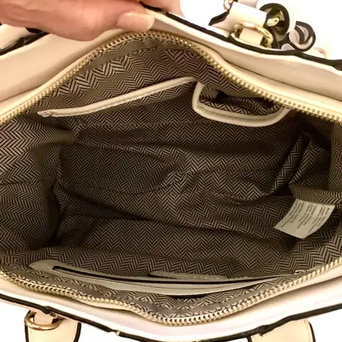 Steve Madden  Cream Satchel Bag Handbag Tassel Accent Black Gold Details