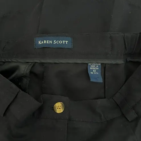 Karen Scott navy pleated Bermuda shorts old money nautical coastal