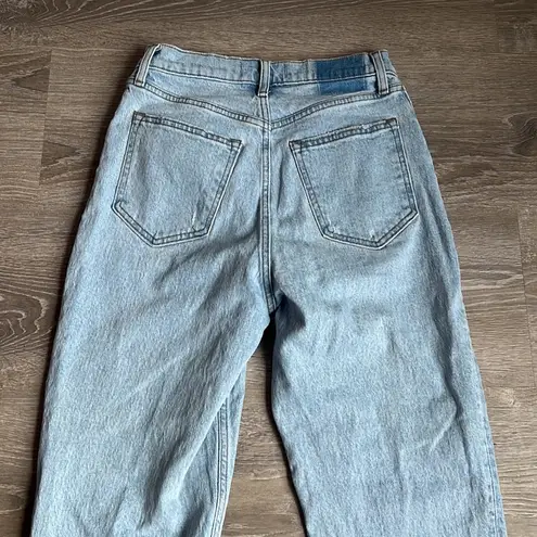 Abercrombie & Fitch  curve love Ultra High Rise 90s Straight Jean Criss Cross