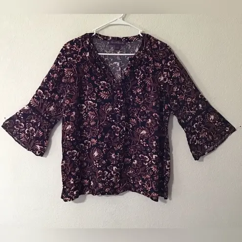 Gloria Vanderbilt Designer women’s blouse. . Size L.