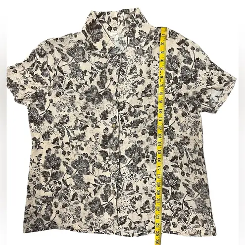 Mystree  Floral Print Button Down Short Sleeve Blouse 
Size Large