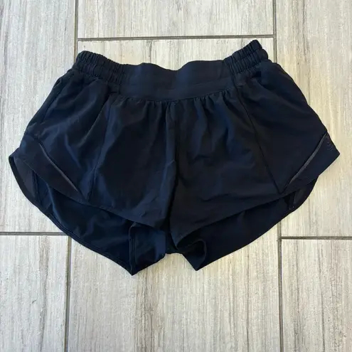 Lululemon Hotty Hot Low-Rise Lined 2.5” Inseam Short Black Size 6