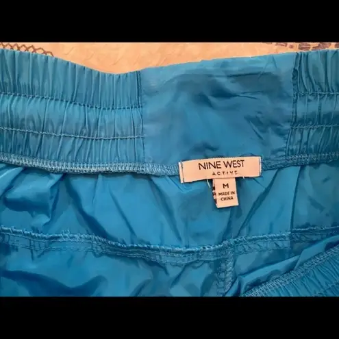 Nine West  Active lightweight bike shorts water repellent and wind resistant NWOT