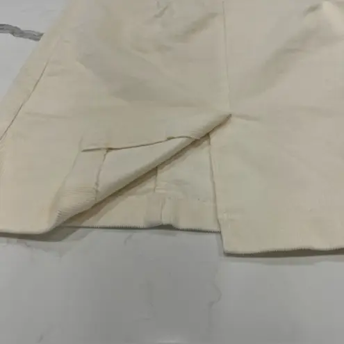 New York And Company Ivory Cream Corduroy Knee Length Skirt Size 6 EUC