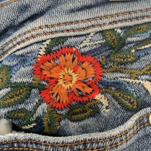 ZARA  Size 4 Blue, Red Floral Embroidered Distressed Step Hem Jeans