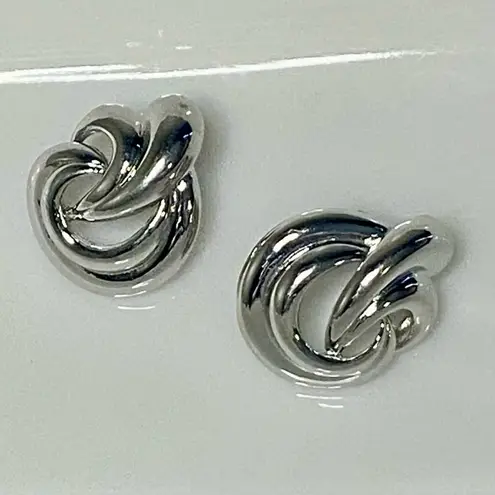 Vintage 70s/80s P.E.P. Erwin Pearl Signed Silvertone Swirl Pierced Earrings Silver