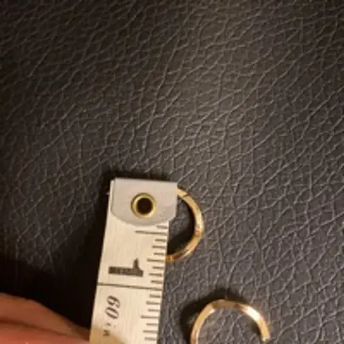 Vintage Gold Tone Hoop Earrings Classic Post Backs Retro Style