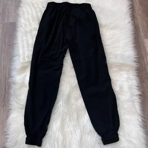 Lilla P Jogger Pants Size small black elastic waist polyethylene comfort cozy‎