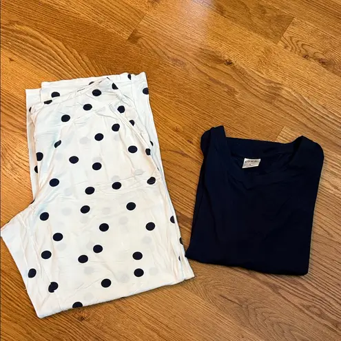 Soma Cool Nights Pajama Set Navy Tee & White Pants Navy Polka Dot Size Large