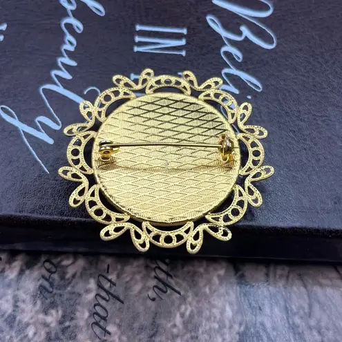 Vintage Spanish Damascene Filigree Bird & Flower Brooch Black Gold Pin