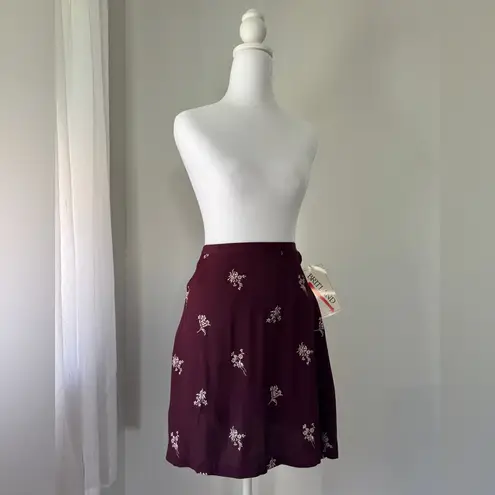 NWT Vintage Y2K Britland Maroon Floral Print Mini Skirt Red