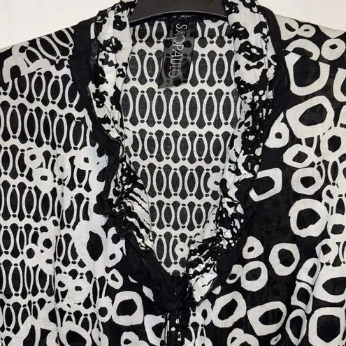 SAO PAULO BRAND BLACK AND WHITE COTTON BUTTON DOWN BLOUSE CAP SLEEVES 8 BUTTONS Size undefined - Image 3