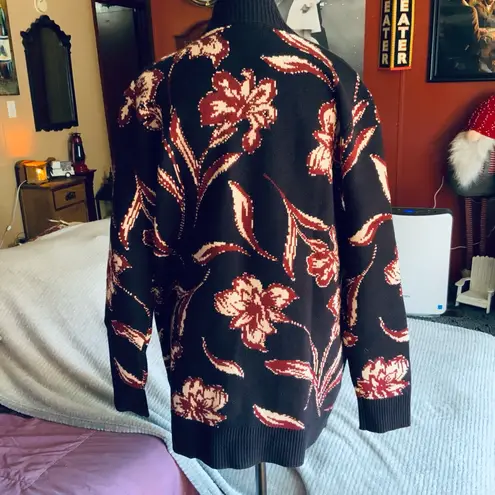 Les Serein Cardigan sweater Chunky Knit Black Floral Pockets NWT Size Med.