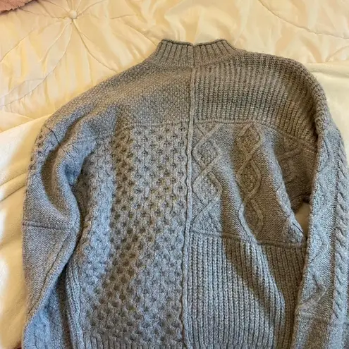 American Eagle Outfitters Sweater