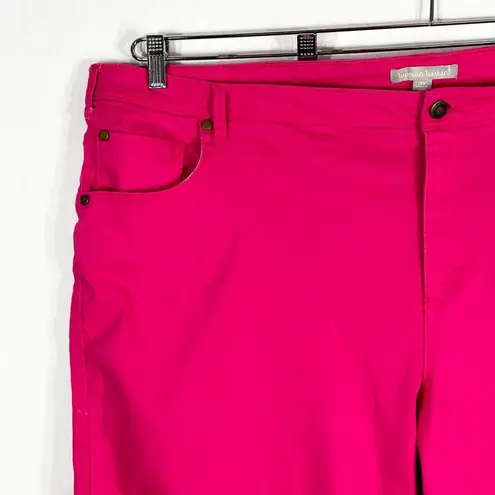 Woman Within Plus Size 26W Shorts Hot Pink Pockets 11 Inch Cuffed Stretch 1155