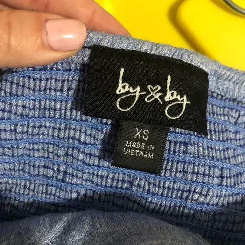 By & By Blue Short Sleeve Scrunched Top Size XS