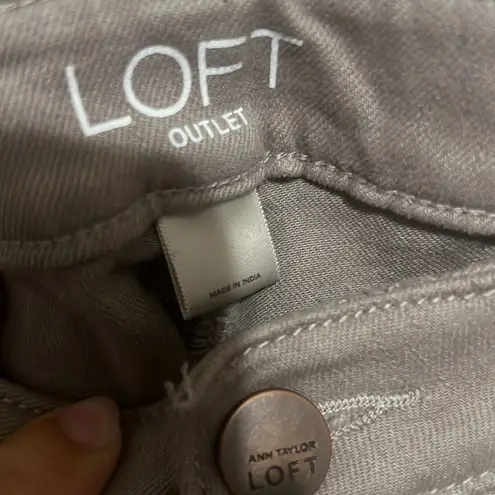 Loft 🎄 Outlet Curvy Skinny jeans