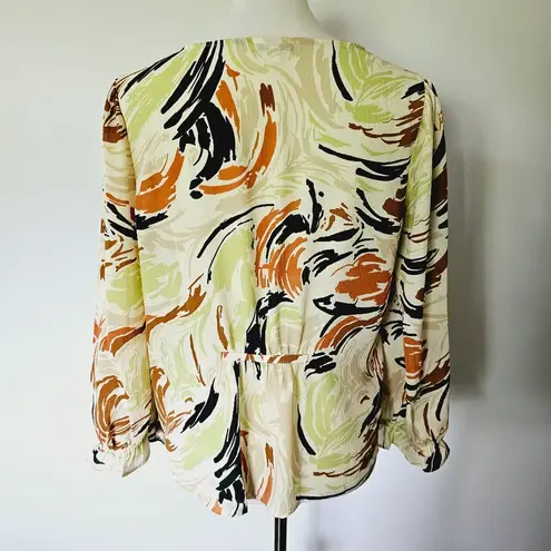 Madewell  Antique Cream Brushing Up Vmeck Ruffle Cuff Blouse Size Medium