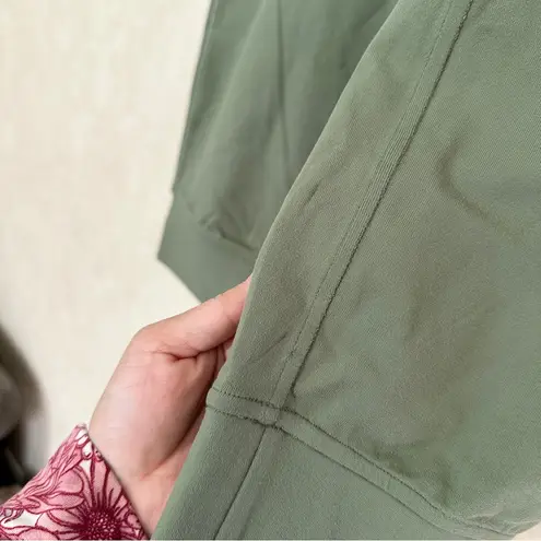 Lululemon  Women’s Ready to Rulu High-Rise Jogger Pants Crop in Green Twill 12