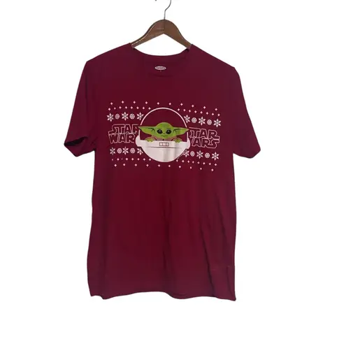 Old Navy Star Wars Baby Yoda Grogu Casual Cool Christmas Holiday T