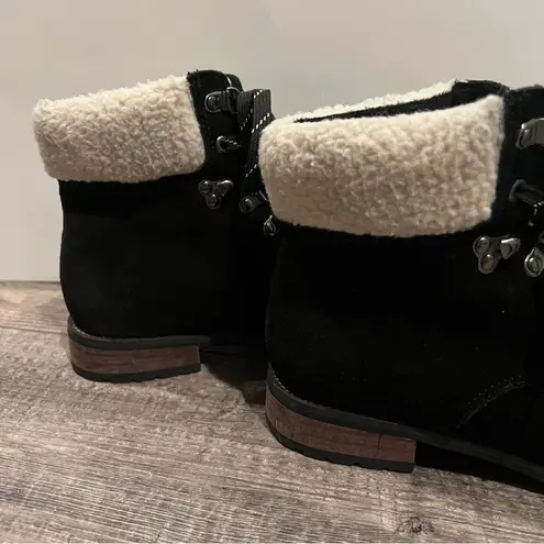 Bohme Winter Booties Sherpa Black Suede lace up fleece lined size 10 warm shoe