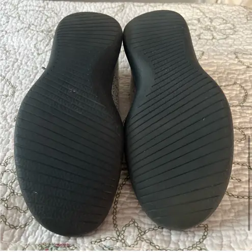 Allbirds Gray/Black Soles Merino Wool Runner Mizzles Womens Sz 8 EUC 0720 NV1