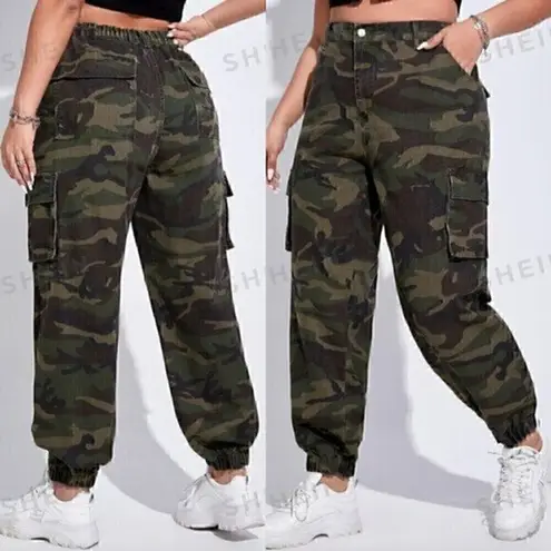 SheIn  CURVE Plus Size Camo Print Flap Pocket Cargo Jeans Jogger Pants Green 3XL