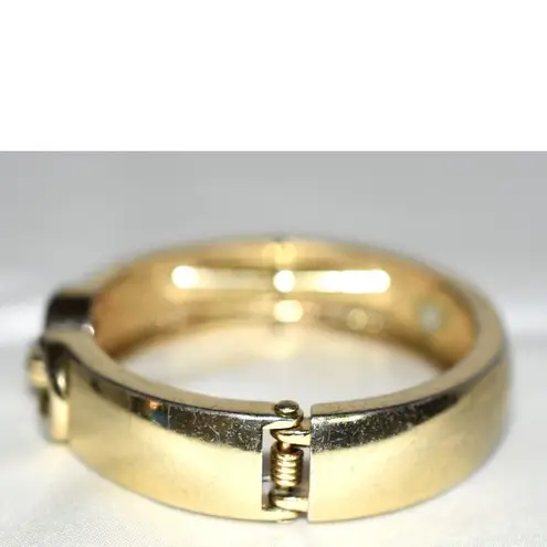 Vintage 80's Thick Gold Tone Metal Art Deco Chunky Hinged 5.5" Casual Bracelet