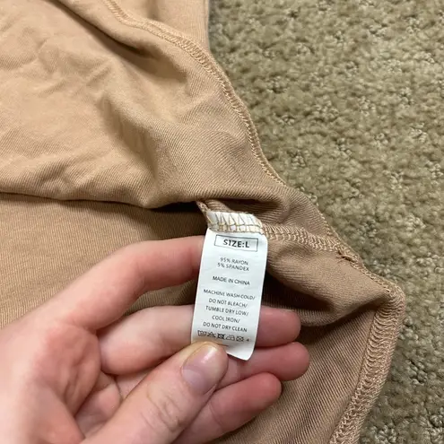 Women’s Large Tan Snap Button Short Sleeve Body Suit