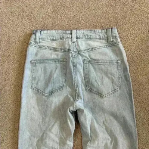 Wild Fable  light wash blue distressed high rise mom jeans in size 0