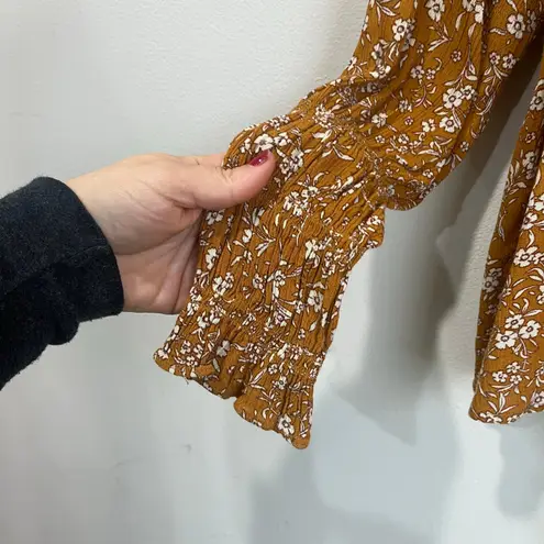 THML Mustard Smocked Floral Blouse Ruffle Sleeve Boho Chic Top Size Medium