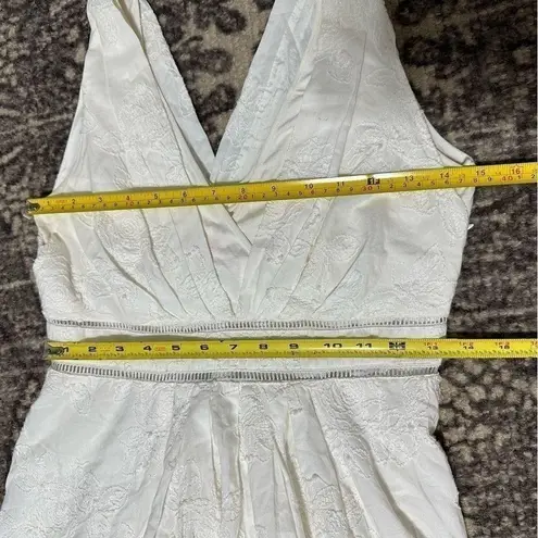 Cynthia Steffe Women’s Size 6 White Floral Embroidered Balloon Hem Tank Dress