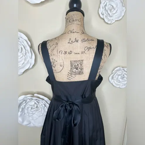 The Limited NTM: Empire Waist Pleated Accordion Skirt Black Midi Dress Sz 10