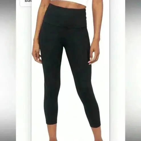 Yogalicious  High Waist Squat Proof Yoga‎ Capri Leggings with Side Pockets
